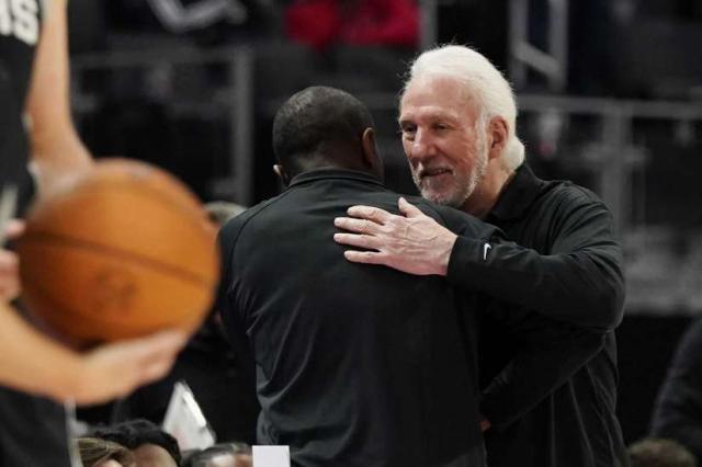 开云体育（官网）app下载-【现场】球迷归来注入能量 年轻马刺延续揭幕战佳绩