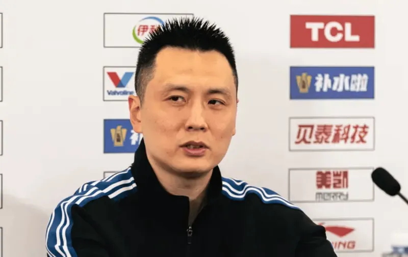 开云体育（官网）app下载-卢伟：很荣幸能带到这么好的球员，球队每个人都牺牲很多